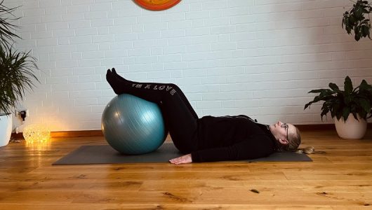 rückbildungskurs Leistung von Hebamme Regina Gorr: Rückbildungskurs